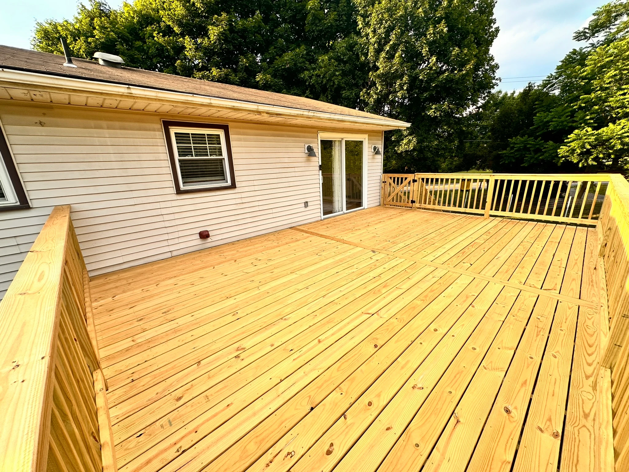 Luxury Composite Deck in Hackettstown, NJ